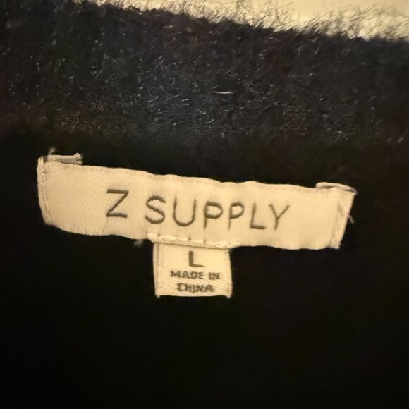 Lizzy Merry Sweater from ZSupply - Picture 5 of 6